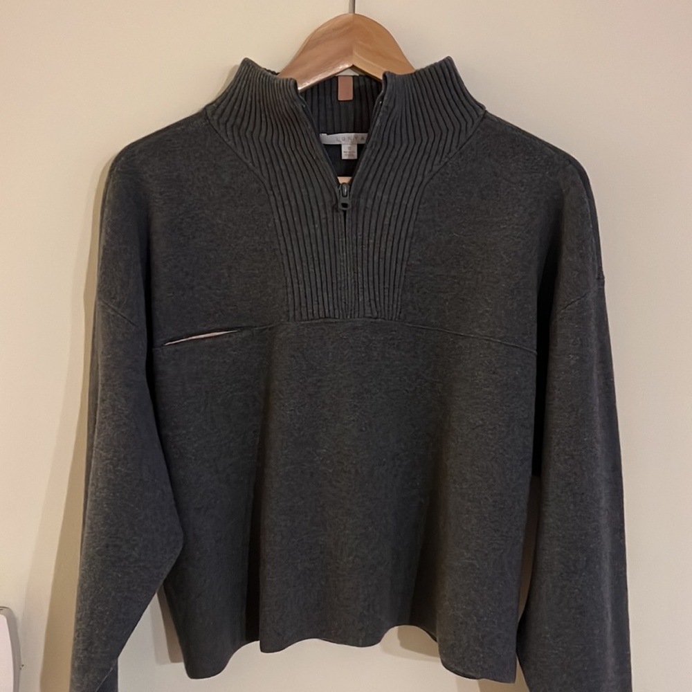 Lunya Organic cotton half-zip sweater (Never worn)
